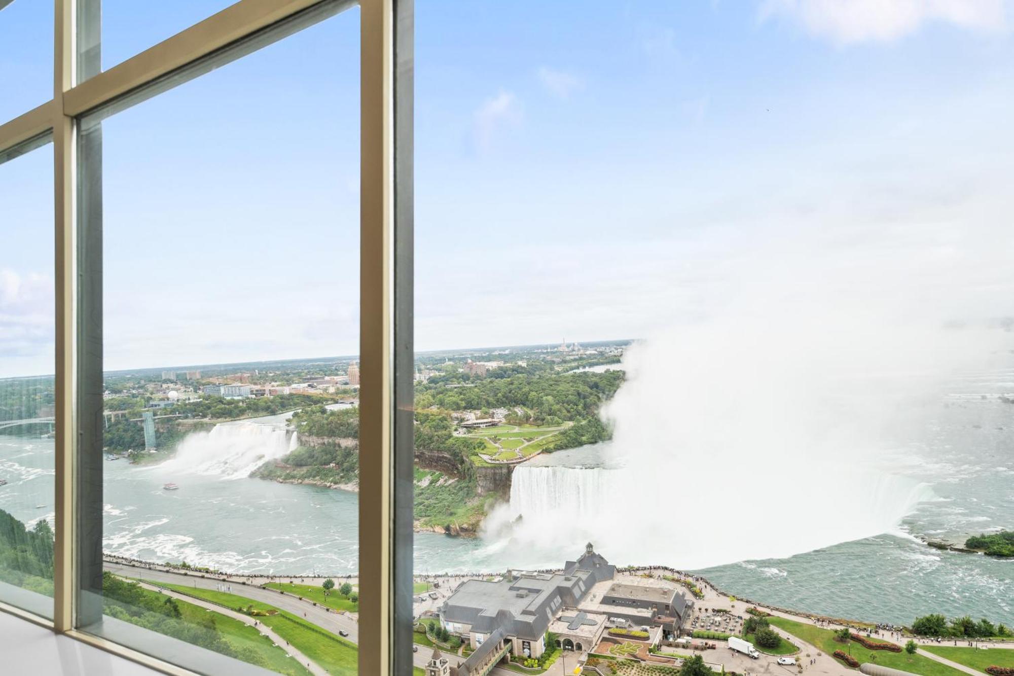 Tower Hotel At Fallsview Niagara Falls Luaran gambar